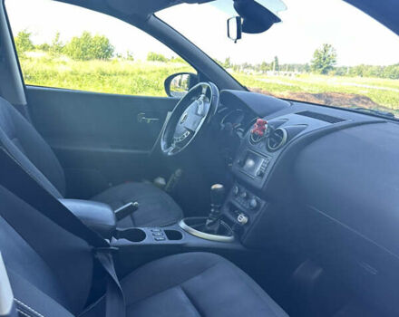 Фиолетовый Ниссан Кашкай, объемом двигателя 1.6 л и пробегом 265 тыс. км за 10950 $, фото 3 на Automoto.ua