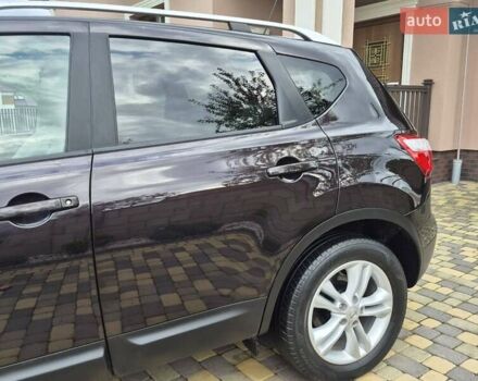 Фіолетовий Ніссан Кашкай, об'ємом двигуна 2 л та пробігом 220 тис. км за 10600 $, фото 2 на Automoto.ua