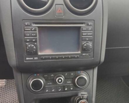 Фиолетовый Ниссан Кашкай, объемом двигателя 2 л и пробегом 276 тыс. км за 10750 $, фото 2 на Automoto.ua