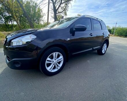 Фиолетовый Ниссан Кашкай, объемом двигателя 2 л и пробегом 117 тыс. км за 10000 $, фото 4 на Automoto.ua