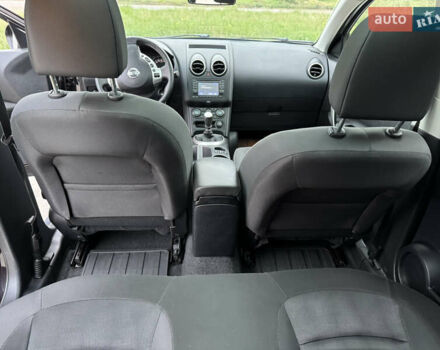 Фиолетовый Ниссан Кашкай, объемом двигателя 1.6 л и пробегом 242 тыс. км за 11450 $, фото 15 на Automoto.ua