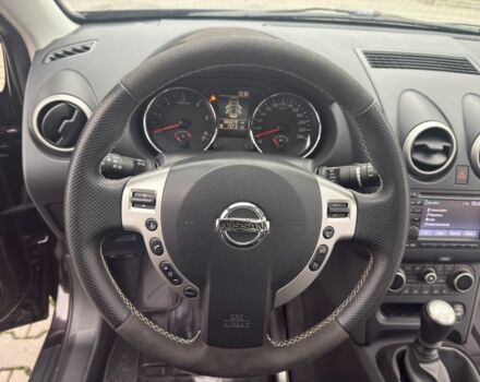 Фиолетовый Ниссан Кашкай, объемом двигателя 1.6 л и пробегом 304 тыс. км за 11200 $, фото 5 на Automoto.ua