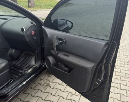 Фиолетовый Ниссан Кашкай, объемом двигателя 1.6 л и пробегом 304 тыс. км за 11200 $, фото 9 на Automoto.ua