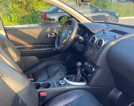 Фиолетовый Ниссан Кашкай, объемом двигателя 1.6 л и пробегом 292 тыс. км за 11129 $, фото 7 на Automoto.ua