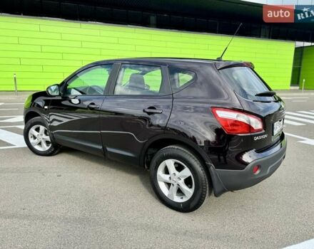 Ниссан Кашкай 2013 в Киеве на Automoto.ua Фиолетовый Ниссан Кашкай, объемом двигателя 2 л и пробегом 133 тыс. км за 11900 $, фото 19 на Automoto.ua