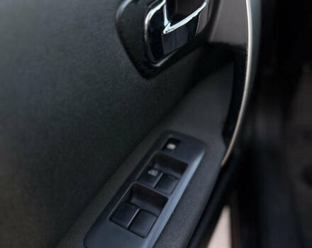 Фиолетовый Ниссан Кашкай, объемом двигателя 2 л и пробегом 147 тыс. км за 12000 $, фото 24 на Automoto.ua