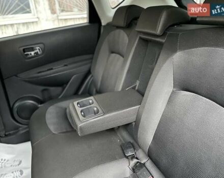 Фиолетовый Ниссан Кашкай, объемом двигателя 1.5 л и пробегом 210 тыс. км за 12300 $, фото 54 на Automoto.ua