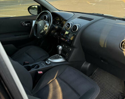 Фиолетовый Ниссан Кашкай, объемом двигателя 2 л и пробегом 147 тыс. км за 12000 $, фото 14 на Automoto.ua