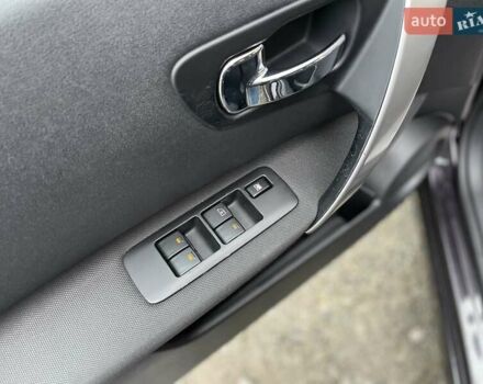 Фиолетовый Ниссан Кашкай, объемом двигателя 1.5 л и пробегом 210 тыс. км за 12300 $, фото 26 на Automoto.ua