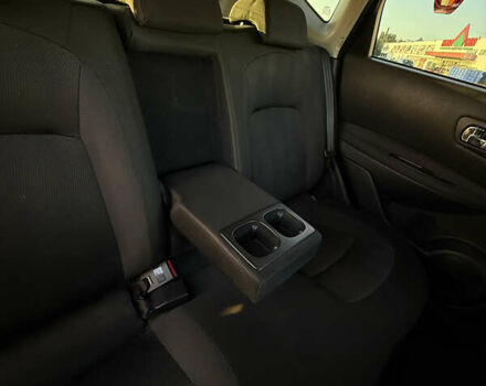 Фиолетовый Ниссан Кашкай, объемом двигателя 2 л и пробегом 147 тыс. км за 12000 $, фото 26 на Automoto.ua