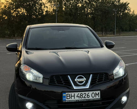 Фиолетовый Ниссан Кашкай, объемом двигателя 2 л и пробегом 147 тыс. км за 12000 $, фото 1 на Automoto.ua
