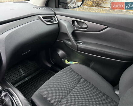 Фиолетовый Ниссан Кашкай, объемом двигателя 2 л и пробегом 42 тыс. км за 19300 $, фото 14 на Automoto.ua