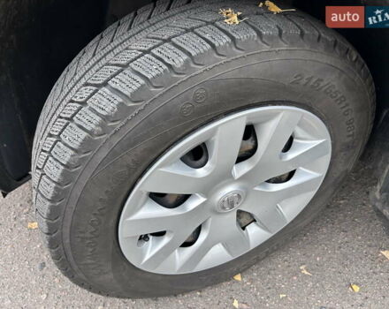 Фиолетовый Ниссан Кашкай, объемом двигателя 2 л и пробегом 42 тыс. км за 19300 $, фото 19 на Automoto.ua