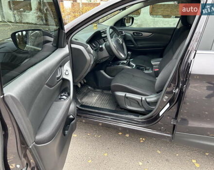 Фиолетовый Ниссан Кашкай, объемом двигателя 2 л и пробегом 42 тыс. км за 19300 $, фото 4 на Automoto.ua