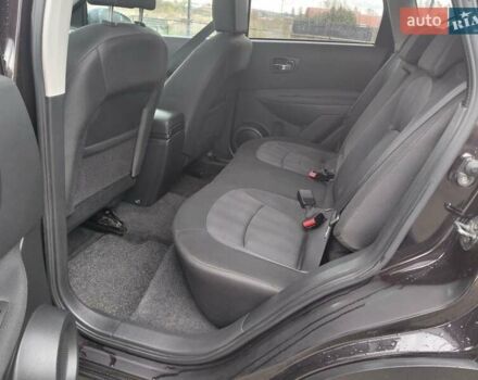 Ніссан Кашкай 2010 у Сокале на Automoto.ua Фіолетовий Ніссан Кашкай, об'ємом двигуна 2 л та пробігом 280 тис. км за 9600 $, фото 1 на Automoto.ua