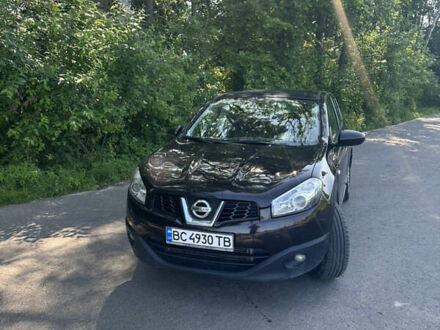 Фиолетовый Ниссан Кашкай, объемом двигателя 1.6 л и пробегом 265 тыс. км за 10950 $, фото 1 на Automoto.ua