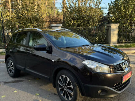 Фиолетовый Ниссан Кашкай, объемом двигателя 1.6 л и пробегом 242 тыс. км за 11450 $, фото 1 на Automoto.ua