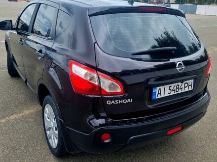 Фиолетовый Ниссан Кашкай, объемом двигателя 2 л и пробегом 180 тыс. км за 11600 $, фото 1 на Automoto.ua