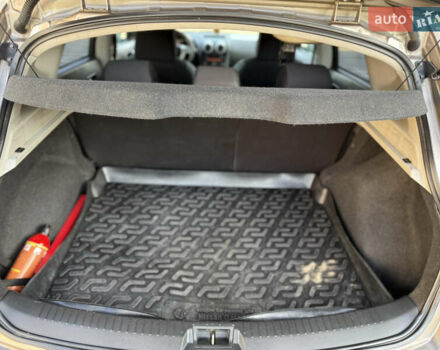 Коричневый Ниссан Кашкай, объемом двигателя 2 л и пробегом 290 тыс. км за 8000 $, фото 13 на Automoto.ua