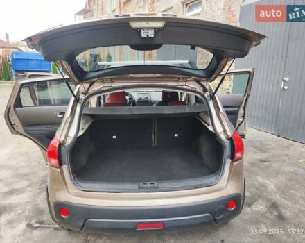 Коричневый Ниссан Кашкай, объемом двигателя 2 л и пробегом 338 тыс. км за 7050 $, фото 4 на Automoto.ua