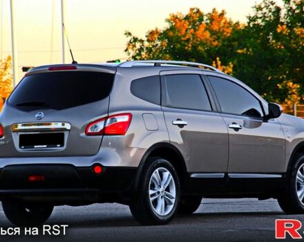 Коричневый Ниссан Кашкай, объемом двигателя 2 л и пробегом 132 тыс. км за 11800 $, фото 3 на Automoto.ua