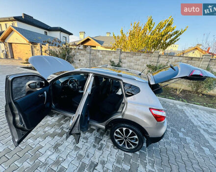 Коричневый Ниссан Кашкай, объемом двигателя 2 л и пробегом 183 тыс. км за 10200 $, фото 6 на Automoto.ua