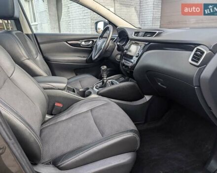 Коричневый Ниссан Кашкай, объемом двигателя 1.6 л и пробегом 101 тыс. км за 15300 $, фото 21 на Automoto.ua