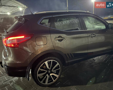 Коричневый Ниссан Кашкай, объемом двигателя 1.5 л и пробегом 280 тыс. км за 14900 $, фото 4 на Automoto.ua