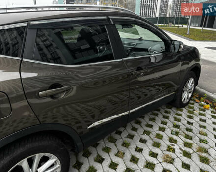 Коричневий Ніссан Кашкай, об'ємом двигуна 2 л та пробігом 125 тис. км за 14500 $, фото 3 на Automoto.ua