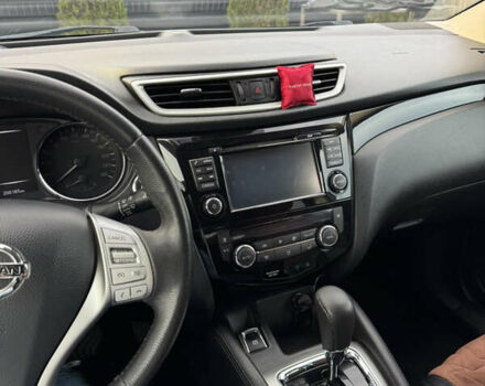 Коричневый Ниссан Кашкай, объемом двигателя 1.6 л и пробегом 200 тыс. км за 15500 $, фото 6 на Automoto.ua