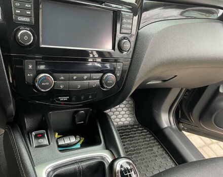 Коричневий Ніссан Кашкай, об'ємом двигуна 1.6 л та пробігом 223 тис. км за 13999 $, фото 45 на Automoto.ua