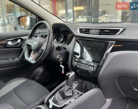 Коричневый Ниссан Кашкай, объемом двигателя 1.6 л и пробегом 55 тыс. км за 20200 $, фото 20 на Automoto.ua