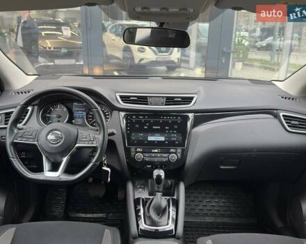 Коричневый Ниссан Кашкай, объемом двигателя 1.6 л и пробегом 55 тыс. км за 20200 $, фото 15 на Automoto.ua