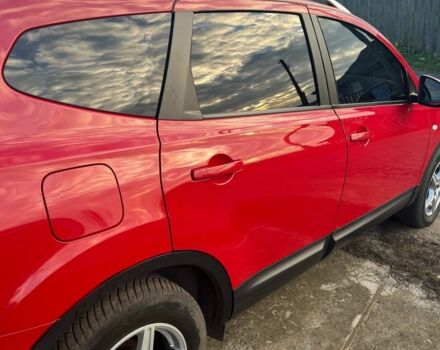 Красный Ниссан Кашкай, объемом двигателя 1.5 л и пробегом 250 тыс. км за 11700 $, фото 2 на Automoto.ua