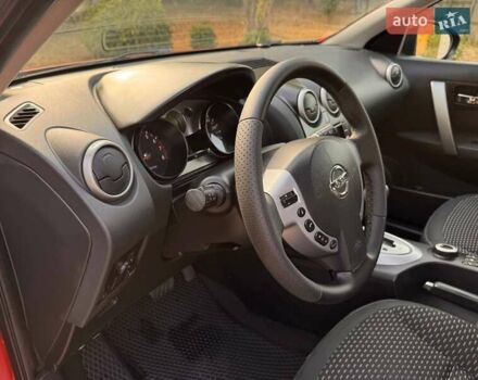 Красный Ниссан Кашкай, объемом двигателя 2 л и пробегом 210 тыс. км за 7700 $, фото 11 на Automoto.ua
