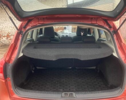 Красный Ниссан Кашкай, объемом двигателя 1.5 л и пробегом 230 тыс. км за 4499 $, фото 6 на Automoto.ua