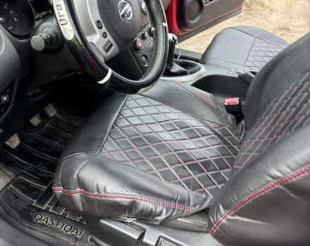 Красный Ниссан Кашкай, объемом двигателя 1.6 л и пробегом 170 тыс. км за 7250 $, фото 5 на Automoto.ua