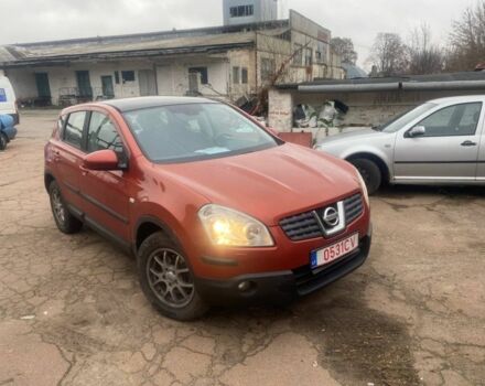 Красный Ниссан Кашкай, объемом двигателя 1.5 л и пробегом 230 тыс. км за 4499 $, фото 2 на Automoto.ua