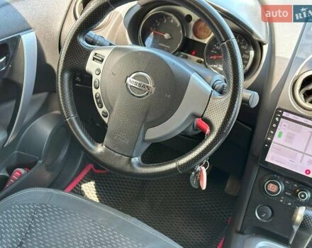 Красный Ниссан Кашкай, объемом двигателя 2 л и пробегом 326 тыс. км за 7990 $, фото 16 на Automoto.ua