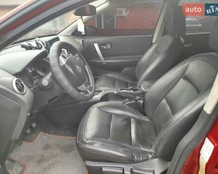 Красный Ниссан Кашкай, объемом двигателя 1.5 л и пробегом 263 тыс. км за 7999 $, фото 3 на Automoto.ua