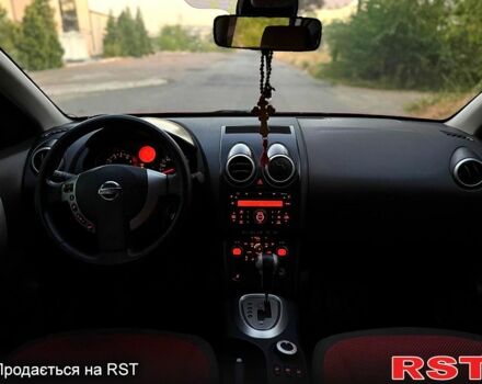 Червоний Ніссан Кашкай, об'ємом двигуна 2 л та пробігом 219 тис. км за 6950 $, фото 5 на Automoto.ua