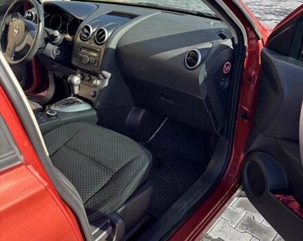 Красный Ниссан Кашкай, объемом двигателя 2 л и пробегом 219 тыс. км за 8500 $, фото 2 на Automoto.ua