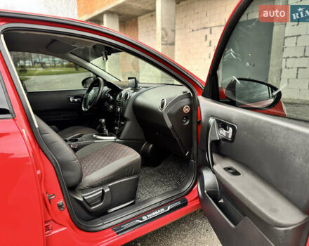 Красный Ниссан Кашкай, объемом двигателя 1.46 л и пробегом 228 тыс. км за 7400 $, фото 16 на Automoto.ua