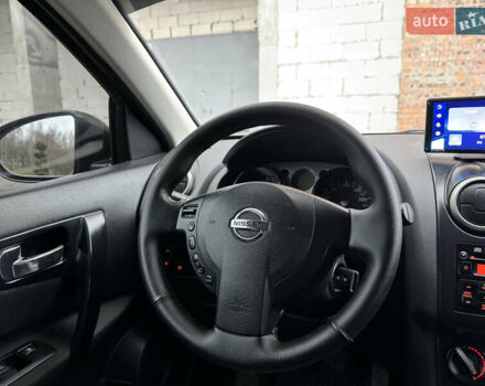 Красный Ниссан Кашкай, объемом двигателя 1.46 л и пробегом 228 тыс. км за 7400 $, фото 33 на Automoto.ua