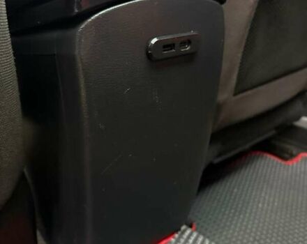 Красный Ниссан Кашкай, объемом двигателя 2 л и пробегом 300 тыс. км за 7500 $, фото 25 на Automoto.ua