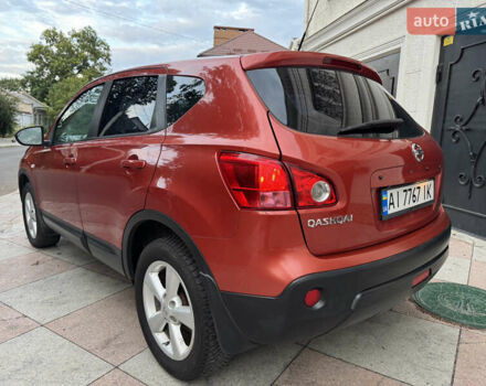 Красный Ниссан Кашкай, объемом двигателя 2 л и пробегом 218 тыс. км за 7750 $, фото 4 на Automoto.ua