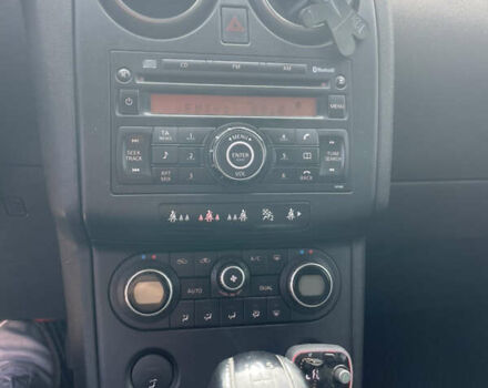 Красный Ниссан Кашкай, объемом двигателя 1.6 л и пробегом 218 тыс. км за 8800 $, фото 19 на Automoto.ua