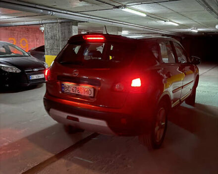 Красный Ниссан Кашкай, объемом двигателя 2 л и пробегом 305 тыс. км за 8500 $, фото 6 на Automoto.ua