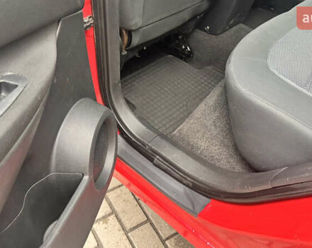 Червоний Ніссан Кашкай, об'ємом двигуна 2.02 л та пробігом 166 тис. км за 8400 $, фото 23 на Automoto.ua