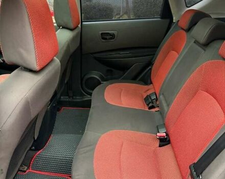 Красный Ниссан Кашкай, объемом двигателя 2 л и пробегом 300 тыс. км за 7500 $, фото 27 на Automoto.ua